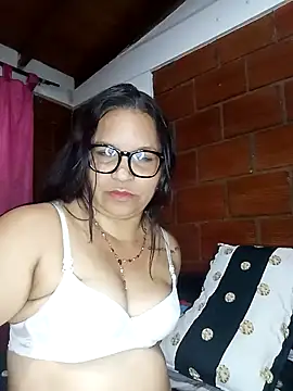 Snapshot of Sikiu_40 chatting on 02-04-25, 05:53 Sikiu 40 online show from 02-04-25, 05:53