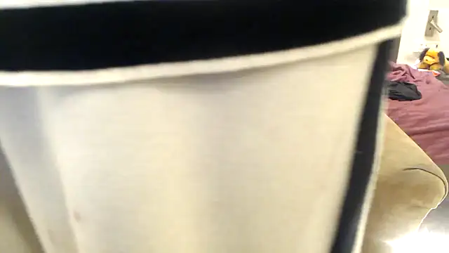 Snapshot of chhui_mui chatting on 12-19-24, 12:45 chhui mui online show from 12-19-24, 12:45