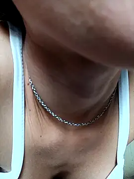 Nandasant09 online show from 10-26-25, 04:46