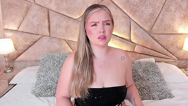 Snapshot of GaiaBaker chatting on 03-14-25, 02:31 GaiaBaker online show from 03-14-25, 02:31