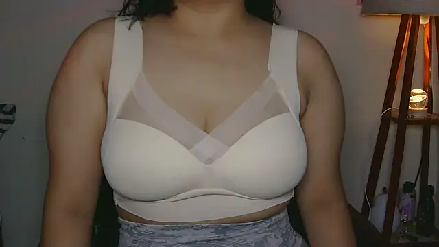 Snapshot of Kriti_02 chatting on 09-21-25, 09:55 Kriti 02 online show from 09-21-25, 09:55