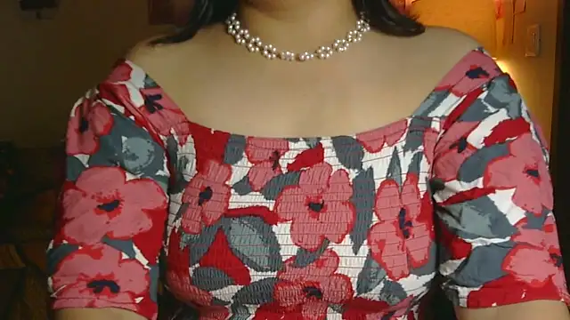 Snapshot of Kriti_02 chatting on 10-14-25, 09:10 Kriti 02 online show from 10-14-25, 09:10