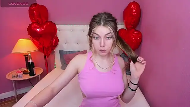 MollyMeltorr online show from 02-14-25, 07:17