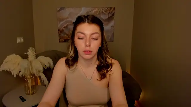 Snapshot of MollyMeltorr chatting on 02-02-26, 04:33 MollyMeltorr online show from 02-02-26, 04:33