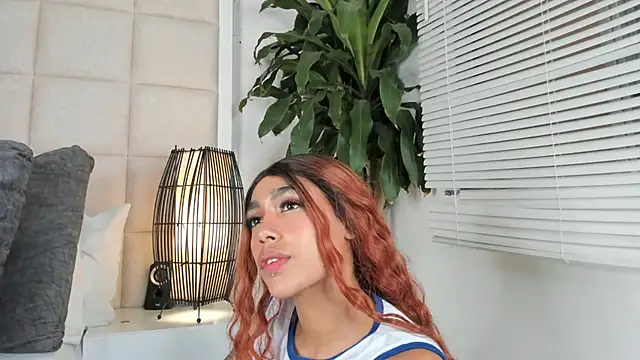 Nia Bunny online show from 01-14-25, 07:32