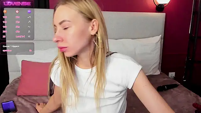 Snapshot of Diana_Garrett chatting on 01-27-25, 05:36 Diana Garrett online show from 01-27-25, 05:36