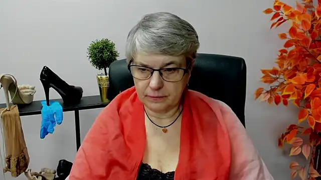 IrisDream online show from 02-04-25, 07:18