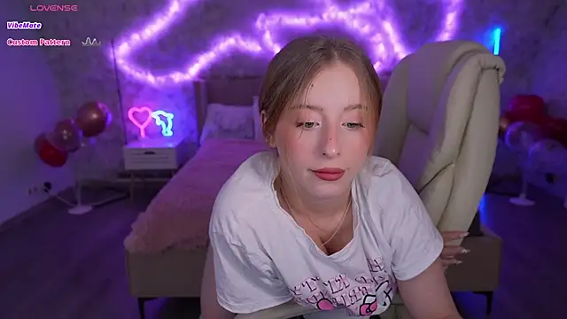 SilverrMoon online show from 02-19-25, 02:12