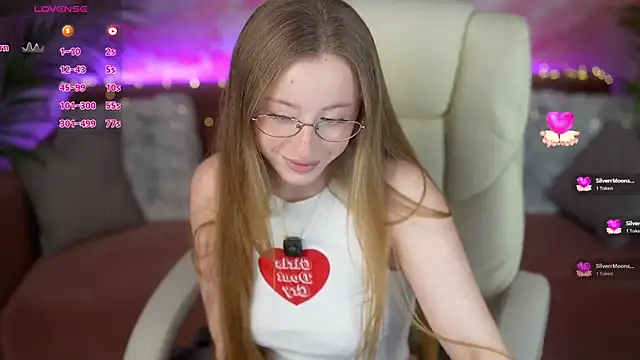 SilverrMoon online show from 03-27-26, 02:06