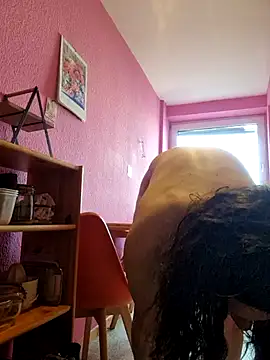 Josephine LIVE online show from 04-11-26, 09:02