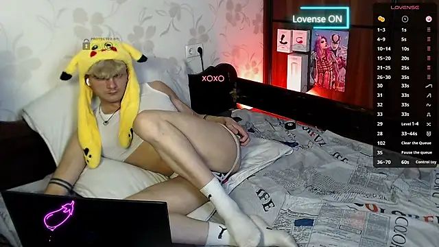 Snapshot of DuoVibes chatting on 03-04-25, 05:34 DuoVibes online show from 03-04-25, 05:34