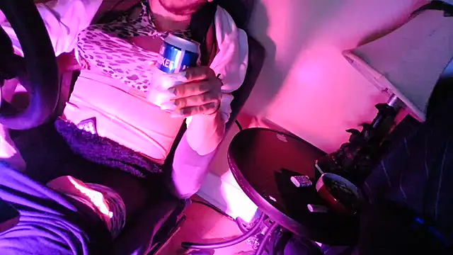 Snapshot of openallforyou chatting on 01-09-26, 09:38 openallforyou online show from 01-09-26, 09:38