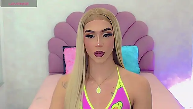 Snapshot of briana_sex32 chatting on 02-14-25, 06:45 briana sex32 online show from 02-14-25, 06:45