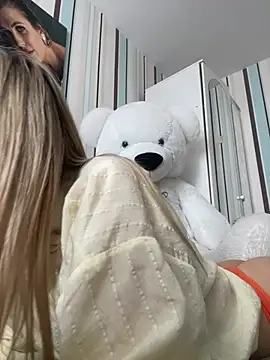 Liya my online show from 02-25-26, 12:04