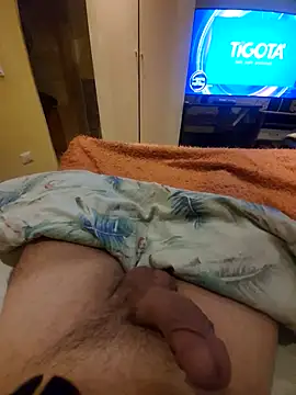 Snapshot of tiscopofortezozza chatting on 10-22-25, 06:40 tiscopofortezozza online show from 10-22-25, 06:40