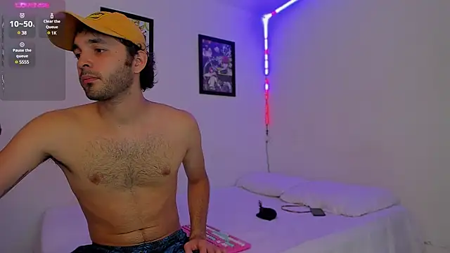 Snapshot of persiival chatting on 01-20-25, 12:36 persiival online show from 01-20-25, 12:36