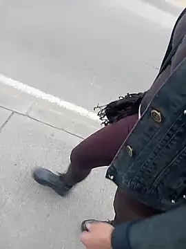 sophie banger online show from 12-17-25, 08:59