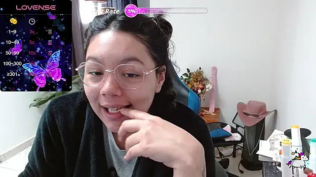 TRIXIE TANG28 online show from 03-09-26, 02:43