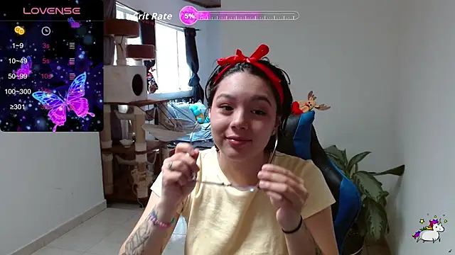 TRIXIE TANG28 online show from 04-16-26, 05:58