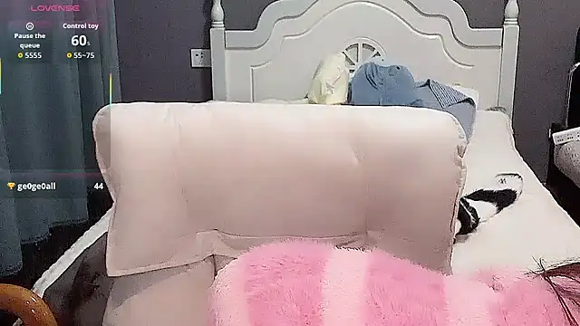 Snapshot of Shenman-88 chatting on 12-03-25, 05:33 Shenman-88 online show from 12-03-25, 05:33