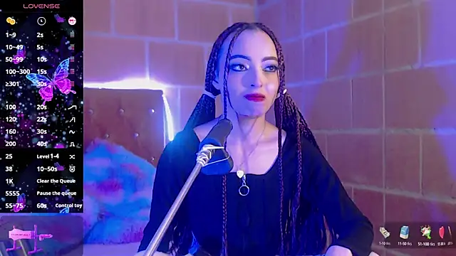 Snapshot of Yennastone chatting on 03-13-25, 12:37 Yennastone online show from 03-13-25, 12:37