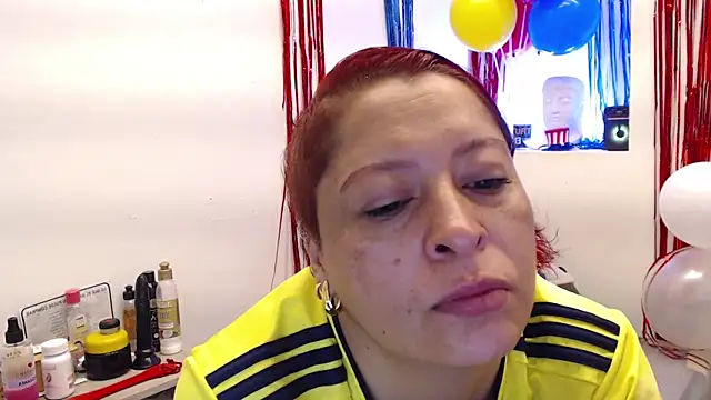 Snapshot of eva_twiss chatting on 07-07-26, 11:47 eva twiss online show from 07-07-26, 11:47