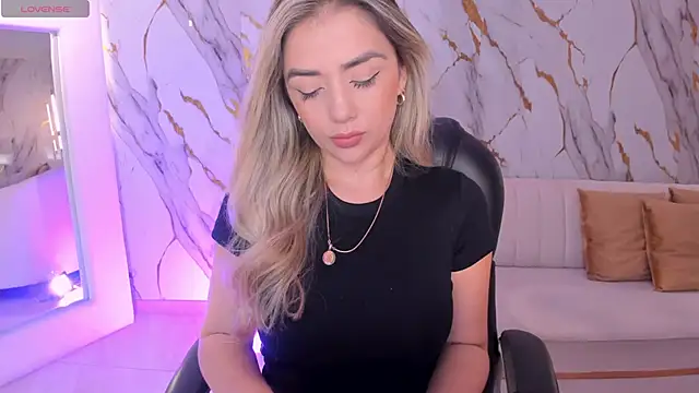 ChloePreston  online show from 02-11-26, 11:15