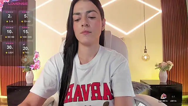 BellaClaiir online show from 01-06-26, 01:59