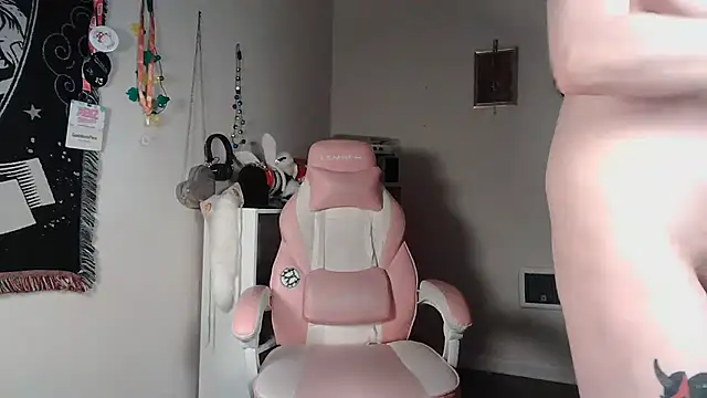 Snapshot of GoddessPinxx chatting on 08-03-26, 07:17 GoddessPinxx online show from 08-03-26, 07:17