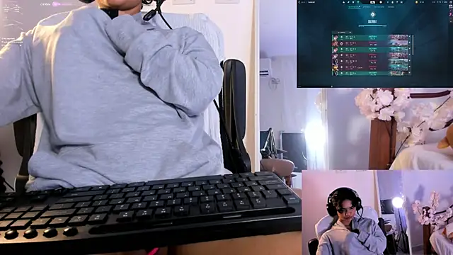 Snapshot of marlena3312 chatting on 03-22-25, 02:58 marlena3312 online show from 03-22-25, 02:58