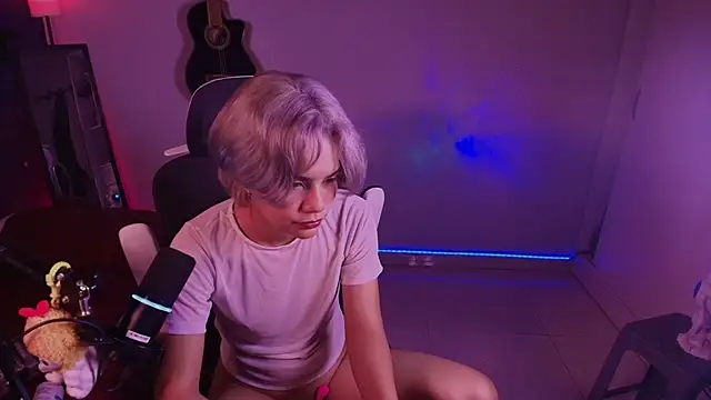 Snapshot of marlena3312 chatting on 11-04-25, 01:32 marlena3312 online show from 11-04-25, 01:32