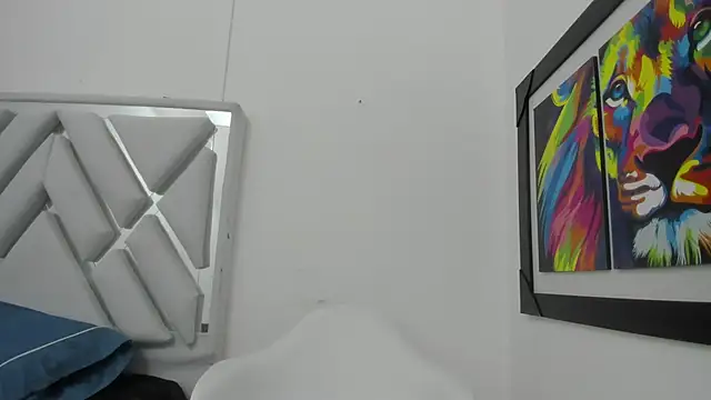 Snapshot of leslyylove chatting on 01-24-25, 03:11 leslyylove online show from 01-24-25, 03:11