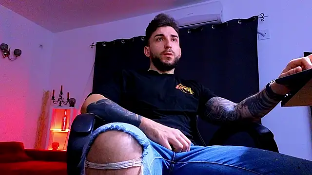 MightyAaron66 online show from 02-03-26, 03:48