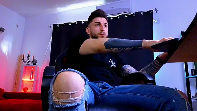 MightyAaron66 online show from 04-08-26, 04:56