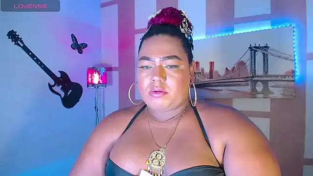 Snapshot of OpraxBellinda chatting on 11-28-25, 02:25 OpraxBellinda online show from 11-28-25, 02:25