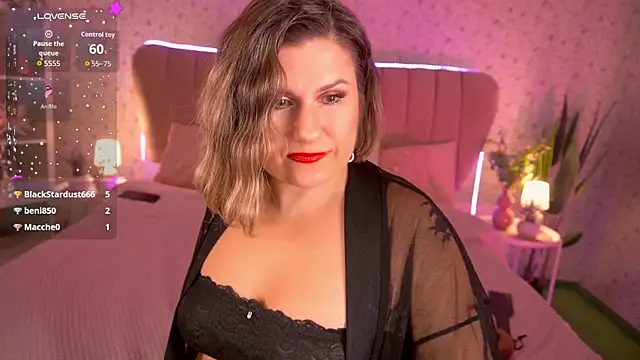 KiraRoxx online show from 04-01-26, 03:31