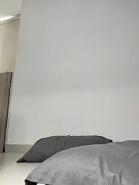 cuteluci  online show from 01-08-25, 02:35