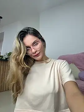 cuteluci  online show from 06-30-26, 06:47