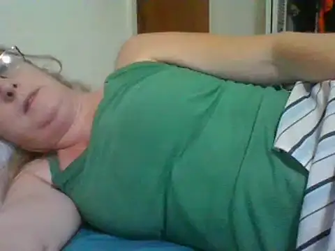 Emilylyn2501 online show from 12-13-24, 09:09