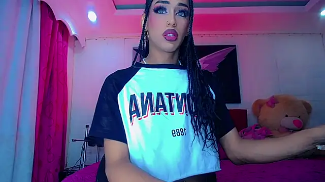 NahomiCamper online show from 01-12-26, 01:22