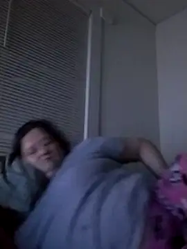 Snapshot of staceysmomfow chatting on 06-23-26, 06:55 staceysmomfow online show from 06-23-26, 06:55