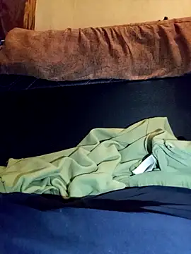 Snapshot of Thickcockzivyy chatting on 02-21-25, 01:44 Thickcockzivyy online show from 02-21-25, 01:44