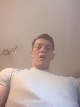 gigolopez1 online show from 02-01-25, 10:02