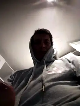 gigolopez1 online show from 02-12-26, 08:04