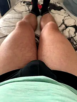 Snapshot of rundum40 chatting on 12-03-25, 10:13 rundum40 online show from 12-03-25, 10:13