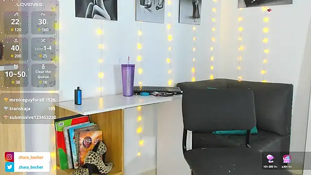 Snapshot of Zhara_becherovka chatting on 01-28-25, 07:53 Zhara becherovka online show from 01-28-25, 07:53