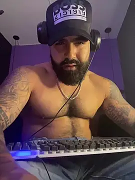 Snapshot of Lyon_vach chatting on 09-27-25, 11:21 Lyon vach online show from 09-27-25, 11:21