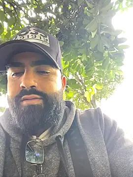 Snapshot of Lyon_vach chatting on 09-28-25, 04:45 Lyon vach online show from 09-28-25, 04:45