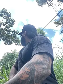 Snapshot of Lyon_vach chatting on 11-01-25, 05:26 Lyon vach online show from 11-01-25, 05:26