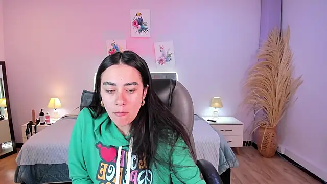 Icysweetcam online show from 04-17-26, 12:19